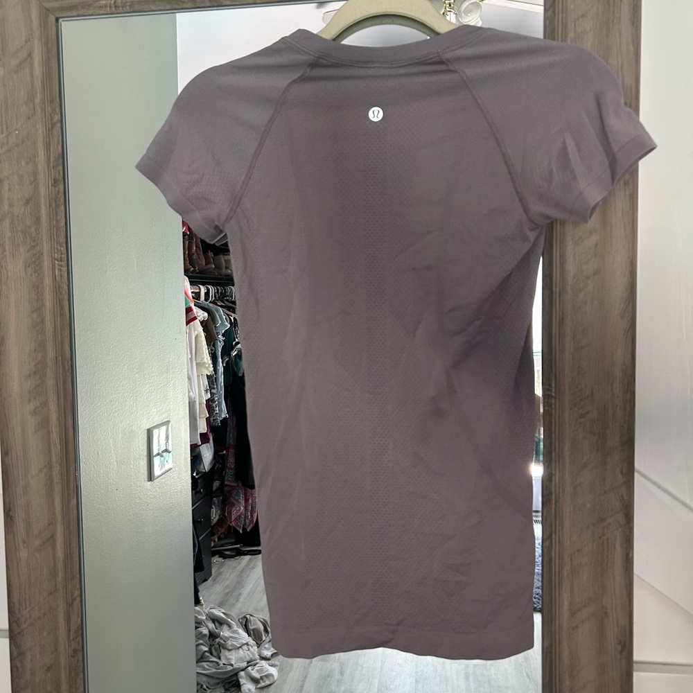Lululemon Swiftly Tech Short Sleeve - Picture 5 of 8